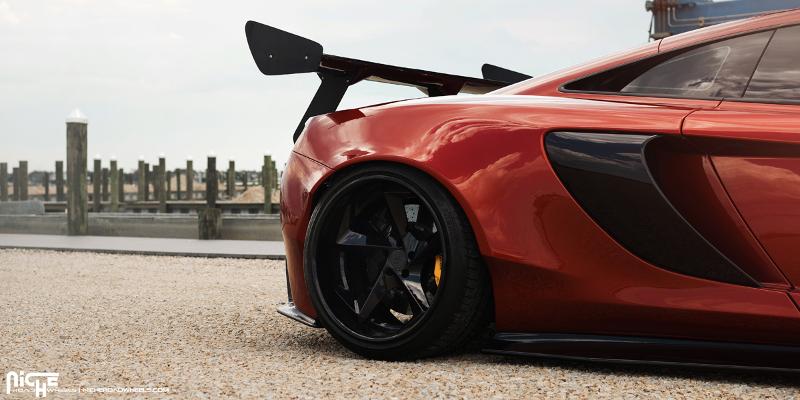 McLaren 650s